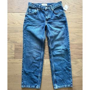 Free People dark wash Lucia low rise ankle crop Jean size 25